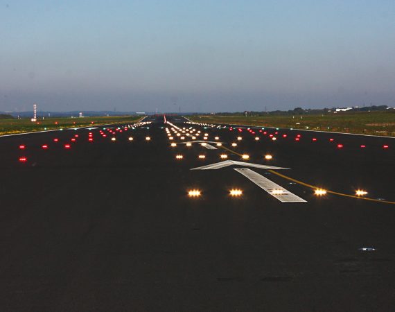 dortmund_airport_runway-570x450